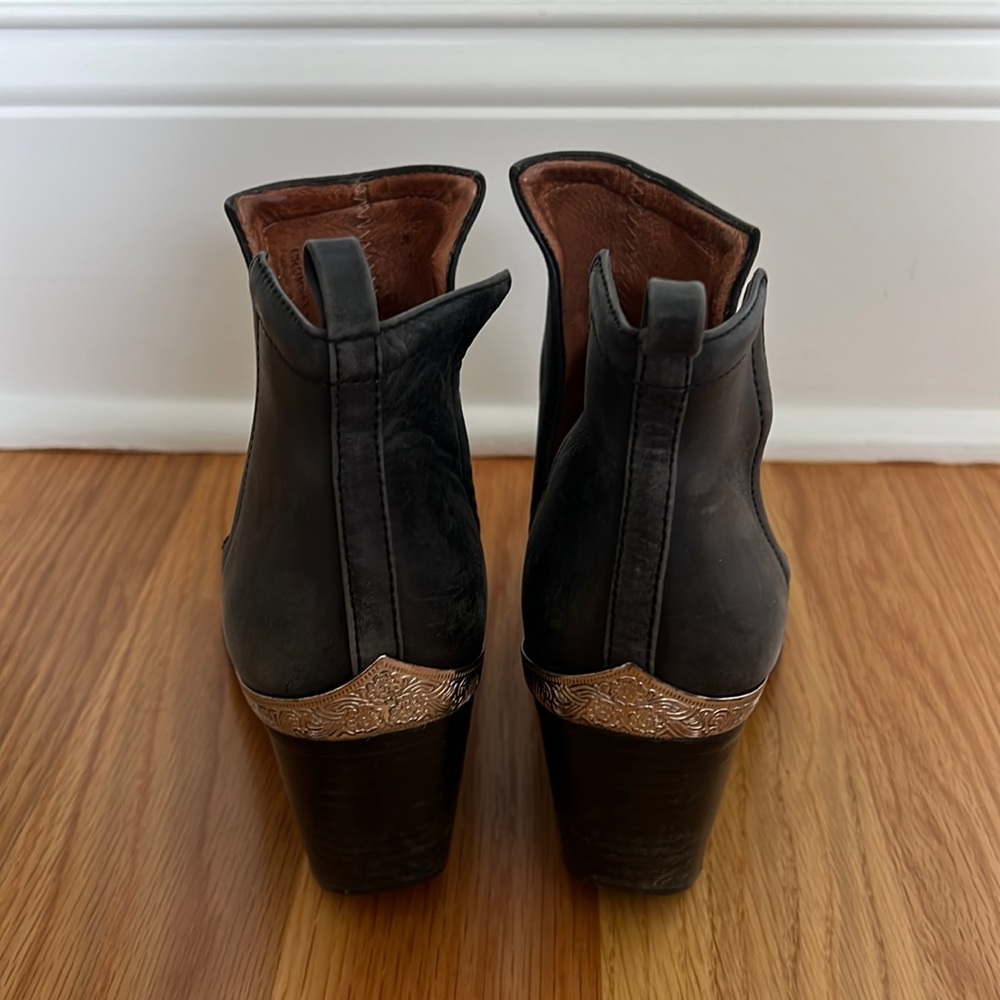 Jeffrey Campbell Cromwell Distressed Leather Boots - Black - Size 8